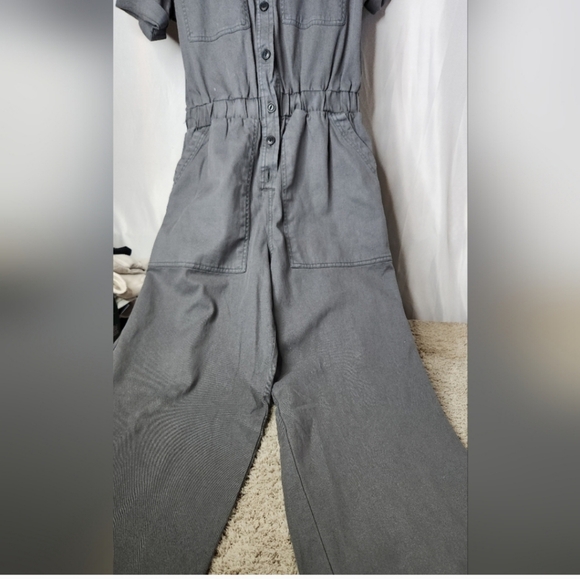 Universal Thread Gray Jumpsuit - Picture 6 of 16